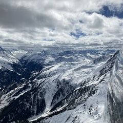 Verortung via Georeferenzierung der Kamera: Aufgenommen in der Nähe von Gemeinde St. Anton am Arlberg, 6580 St. Anton am Arlberg, Österreich in 2800 Meter
